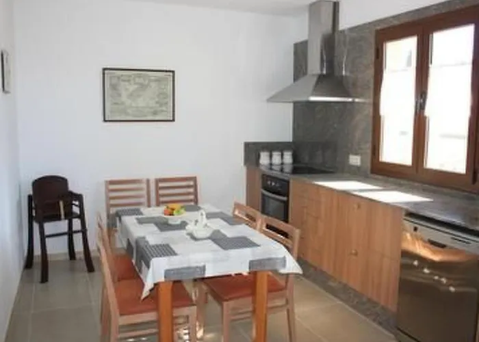 Сasa de vacaciones Laendliche Mit Eigenem Schwimmbad By Interhome